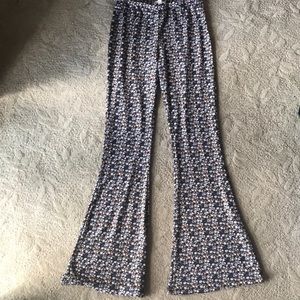 Stretchy, flared legged pants